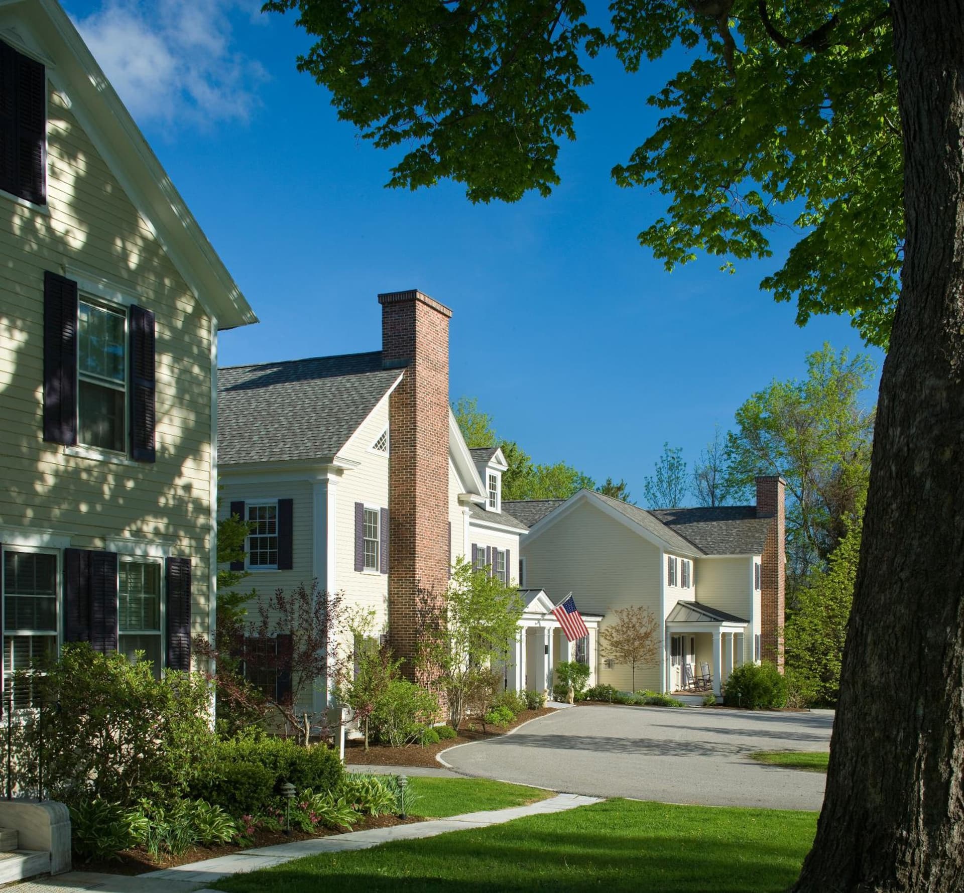 Reluctant Panther Inn & Restaurant — hotel in Manchester, New Hampshire