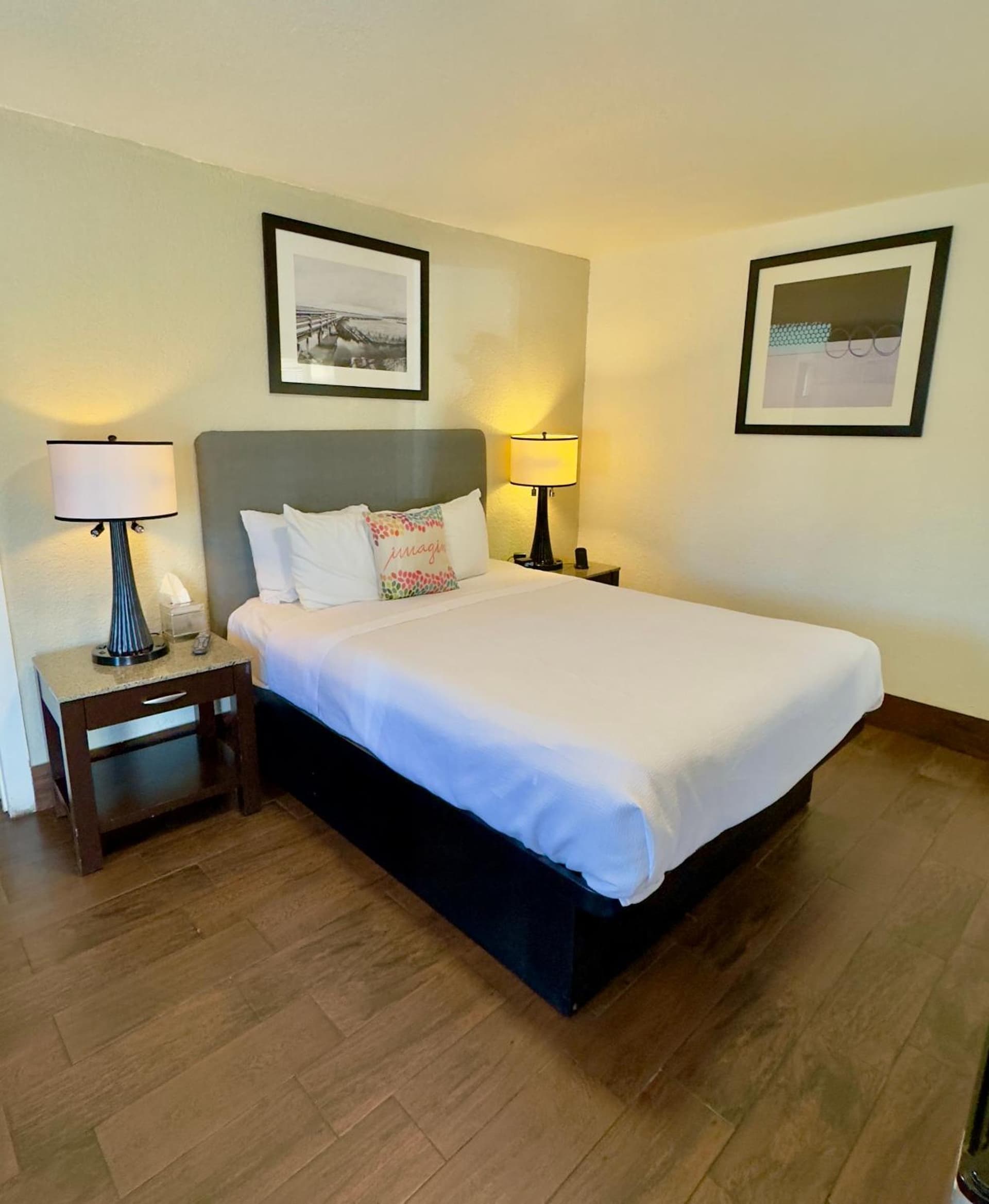 Budget Motel — hotel in Gilroy, California