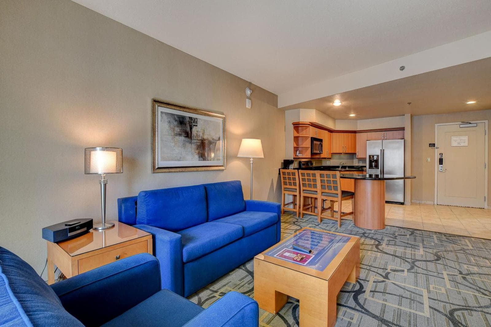 Sky Mist Suite at Platinum Hotel 5 MIN WALK TO F1 KOVAL ZONE ENTRANCE — hotel in Paradise, Nevada