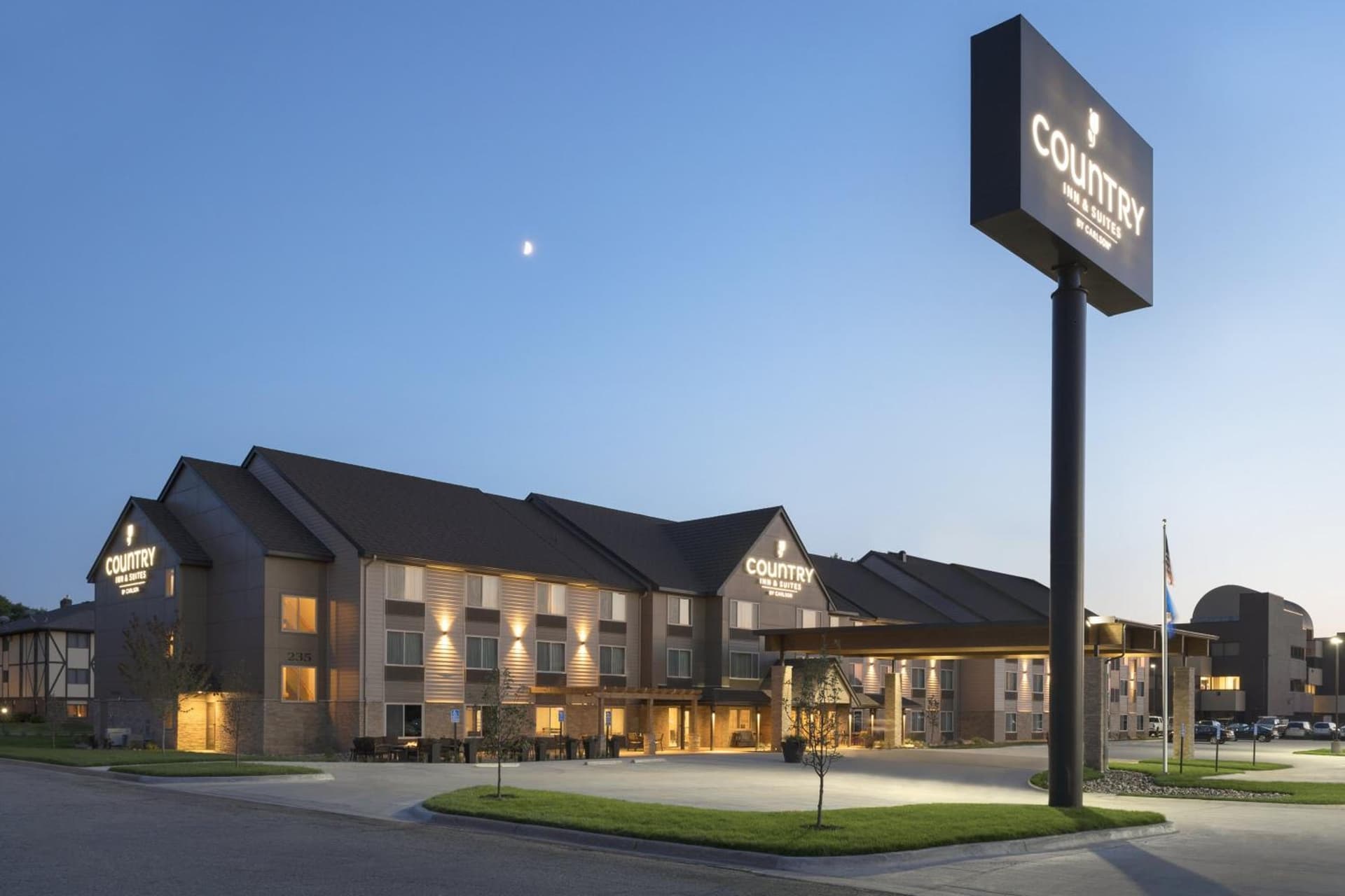 Country Inn & Suites by Radisson, St Cloud West, MN featured exterior or lobby in Saint Cloud, MN — similar hotel
