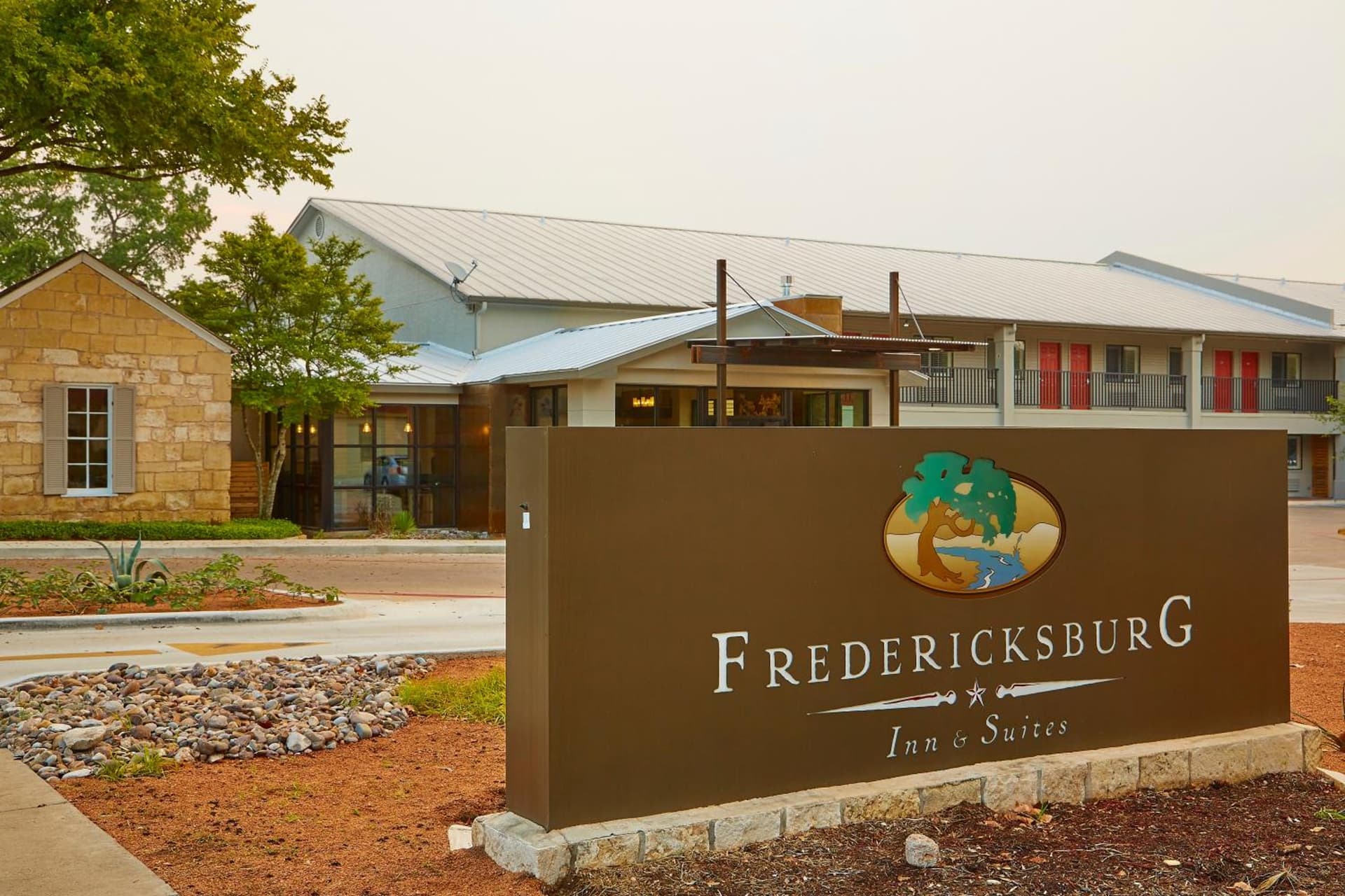 Fredericksburg Inn and Suites — hotel in Fredericksburg, Texas