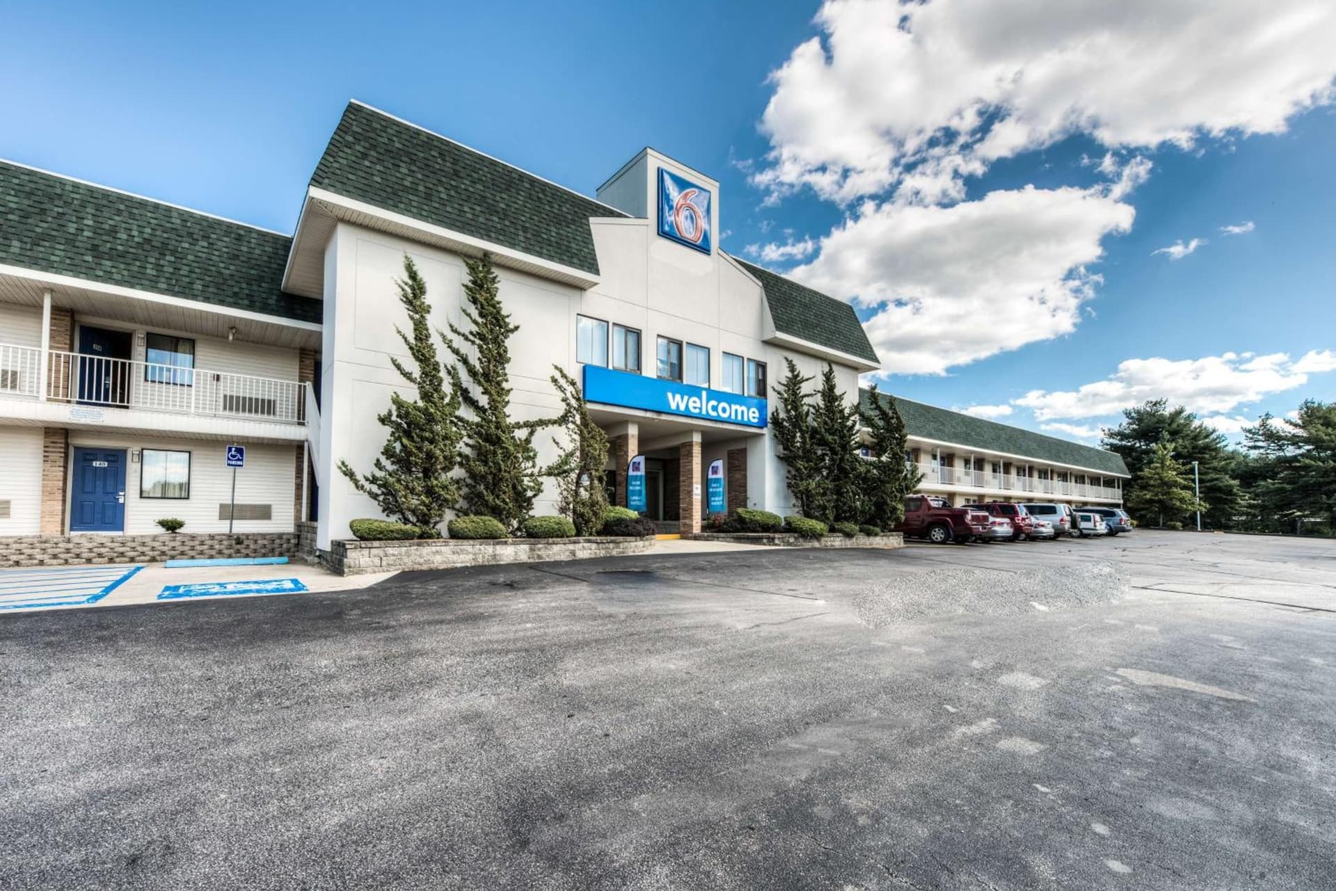 Motel 6-Niantic, CT - New London — hotel in Niantic, Connecticut