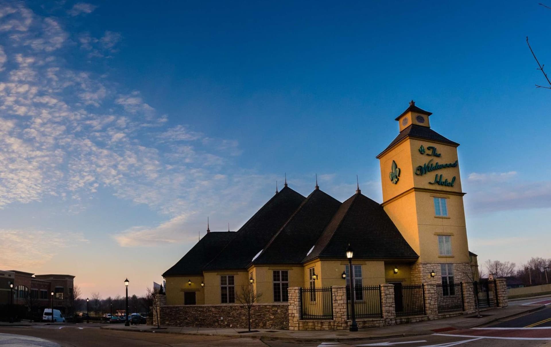 The Wildwood Hotel — hotel in Valley Park, Missouri