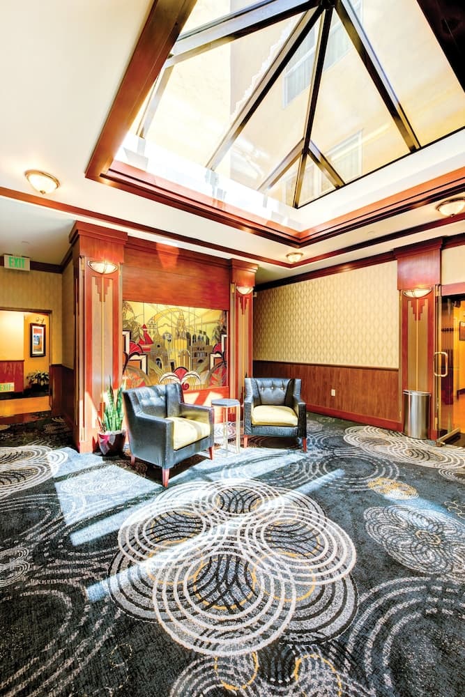 WorldMark San Diego - Balboa Park interior in San Diego, CA — gallery photo 2