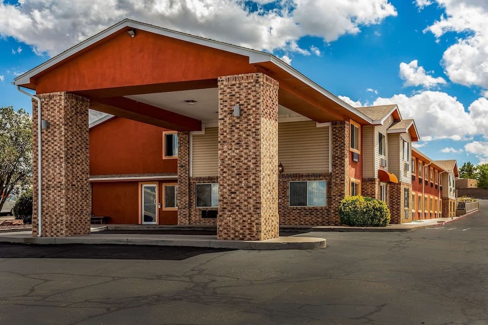 Quality Inn Los Lunas - Albuquerque South — hotel in Los Lunas, New Mexico