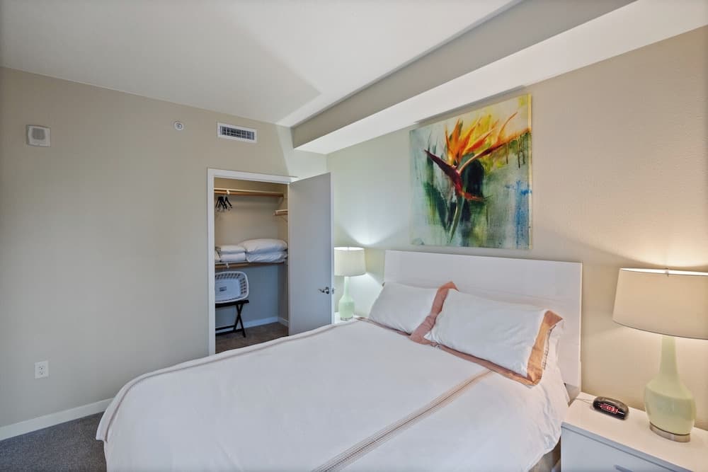 Global Luxury Suites at Woodbury — hotel in Woodbury, Minnesota