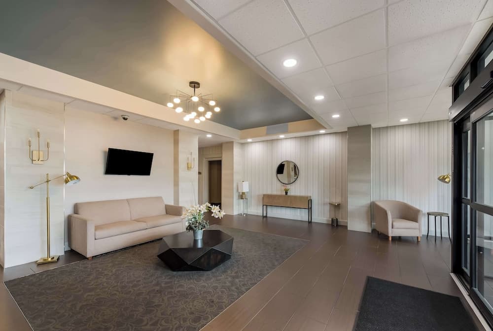 Best Western Executive Hotel Of New Haven - West Haven property views in West Haven, CT — gallery photo 3