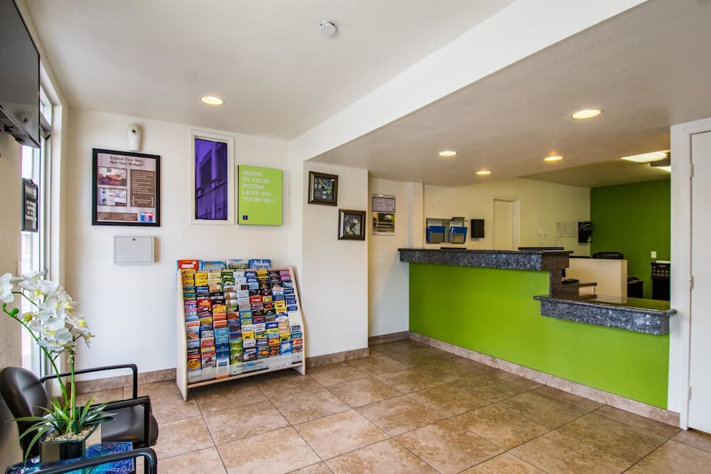 Studio 6 Cypress, CA interior in Cypress, CA — gallery photo 2