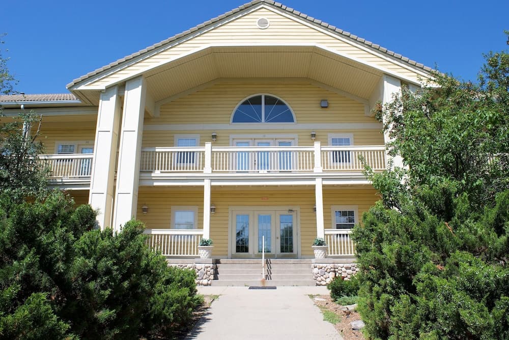 The Rukmapura Park Hotel — hotel in Fairfield, Iowa