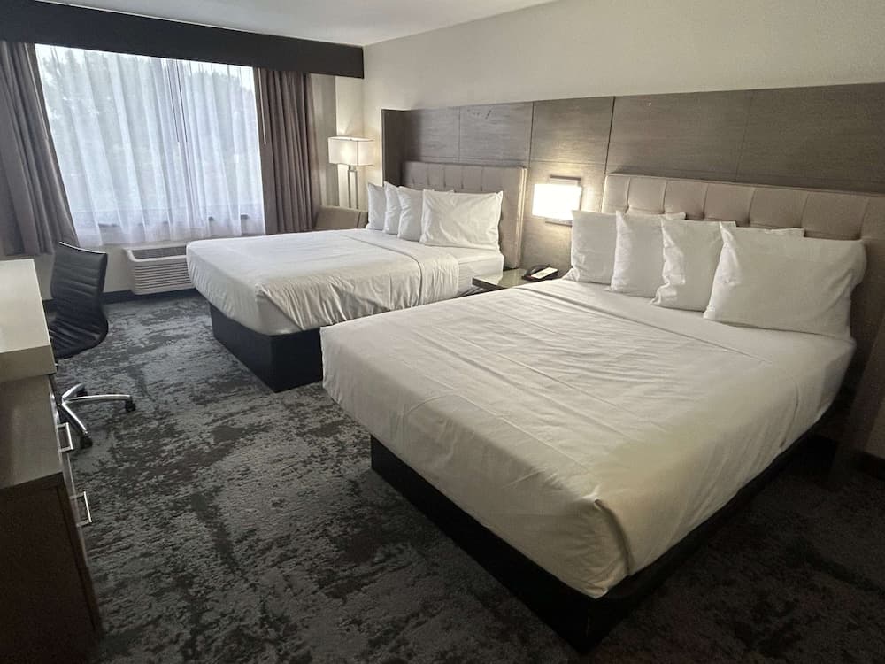 Comfort Inn Brooklyn Center property views in Brooklyn Center, MN — gallery photo 3