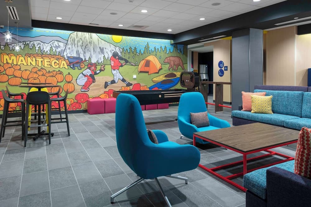 Tru By Hilton Manteca, Ca featured exterior or lobby in Manteca, CA — similar hotel