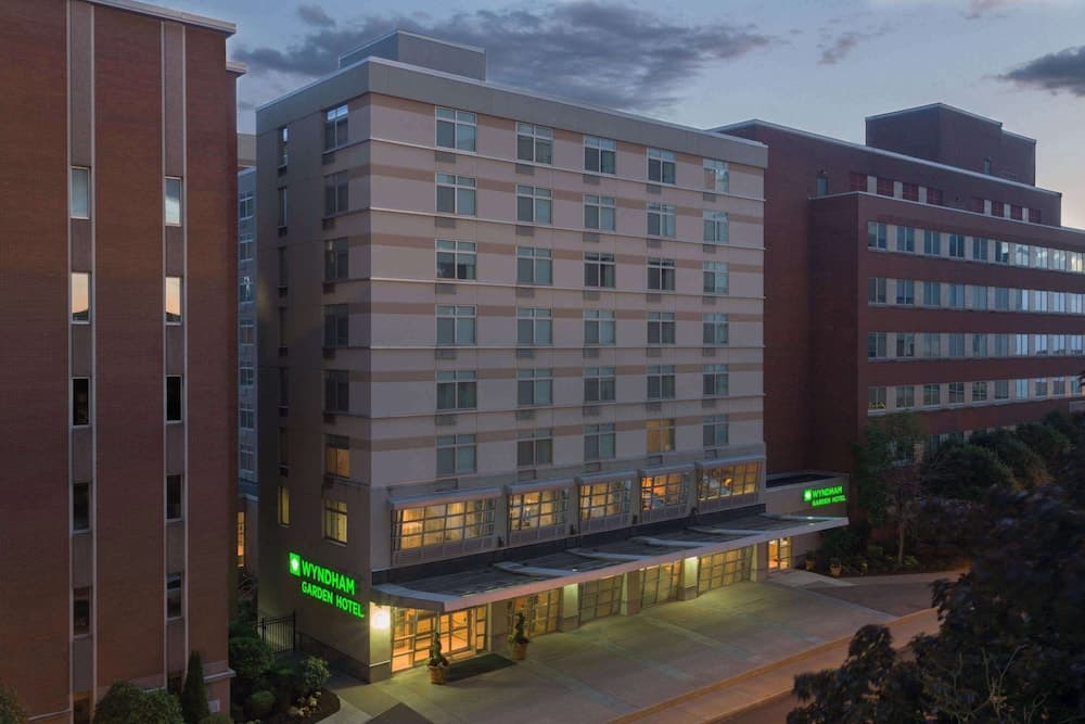 Wyndham Garden Buffalo Downtown — hotel in Buffalo, New York