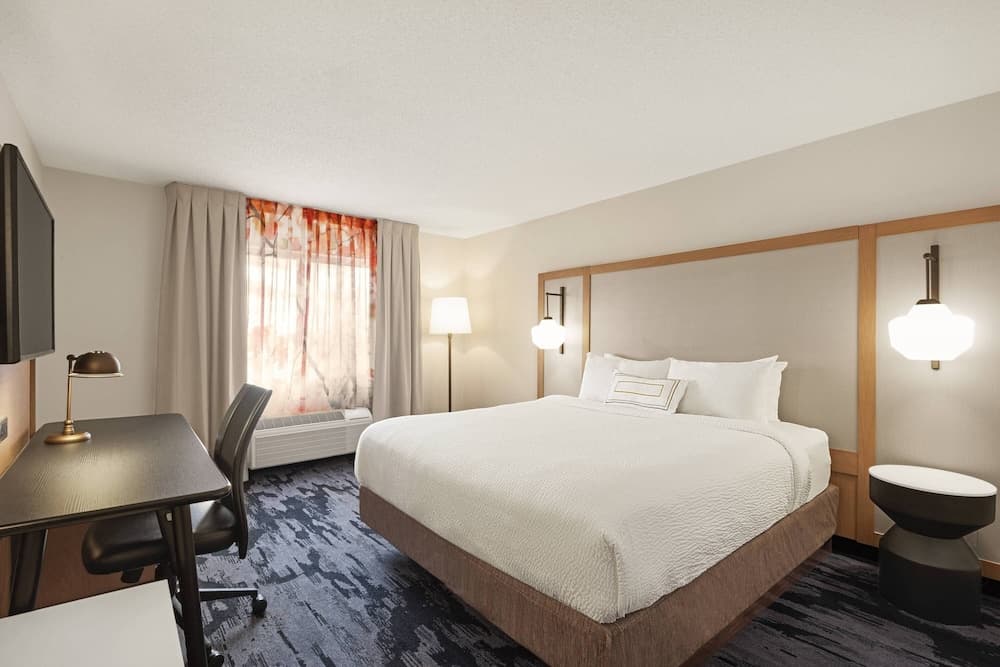 Fairfield Inn Warren Niles featured exterior or lobby in Warren, OH — similar hotel