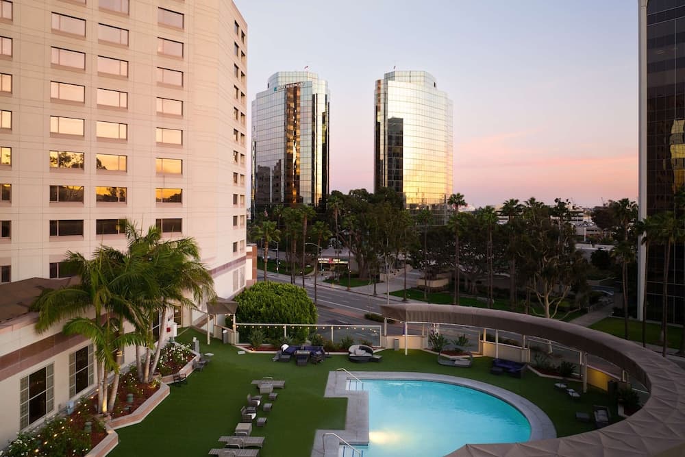 Hilton Long Beach Hotel — hotel in Long Beach, California