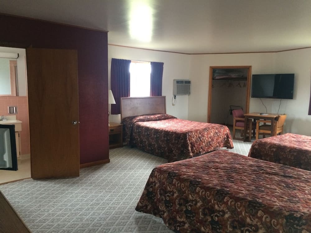 The Alpine Lodge property views in Davis, WV — gallery photo 3