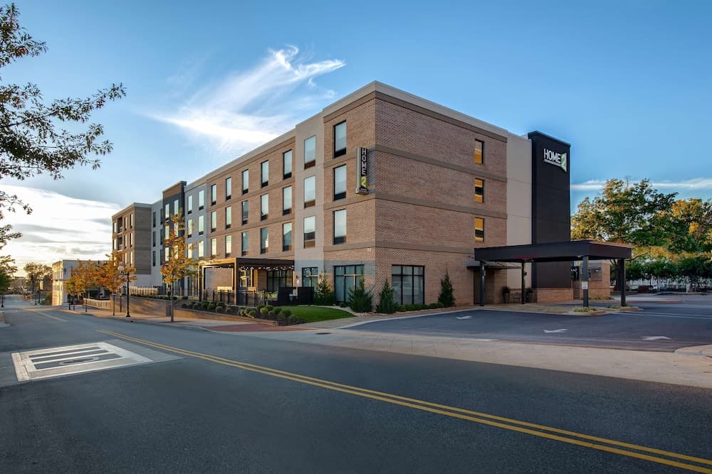 Home2 Suites by Hilton Anderson Downtown — hotel in Anderson, South Carolina
