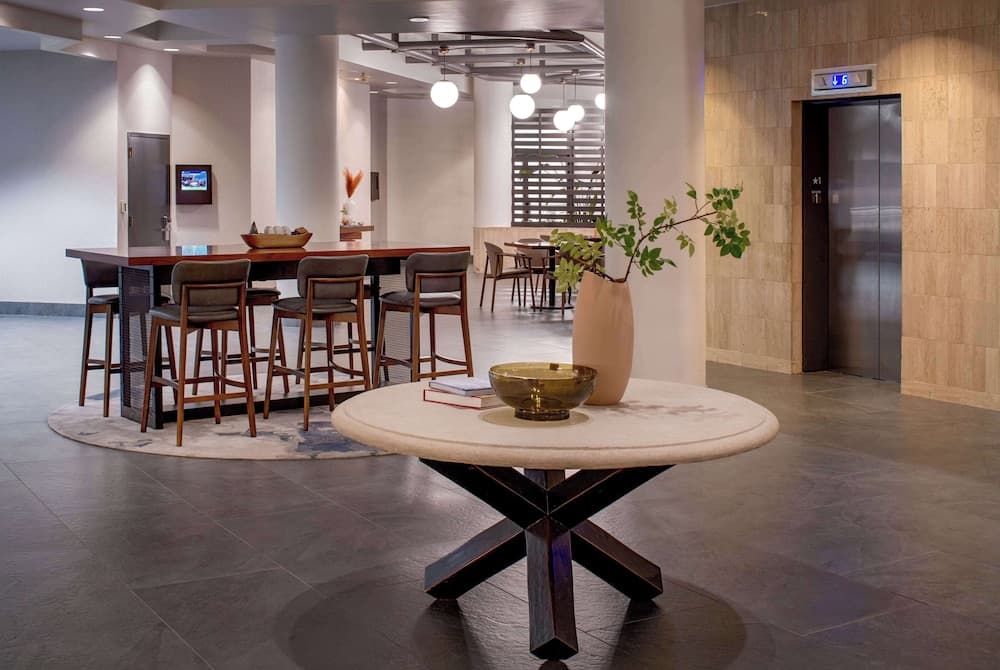 DoubleTree Suites by Hilton Hotel Salt Lake City property views in Salt Lake City, UT — gallery photo 3