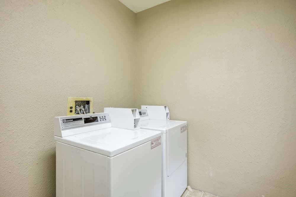 Comfort Suites Stevens Point interior in Stevens Point, WI — gallery photo 2