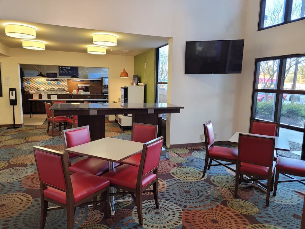 Holiday Inn Express Anderson by IHG property views in Anderson, SC — gallery photo 3