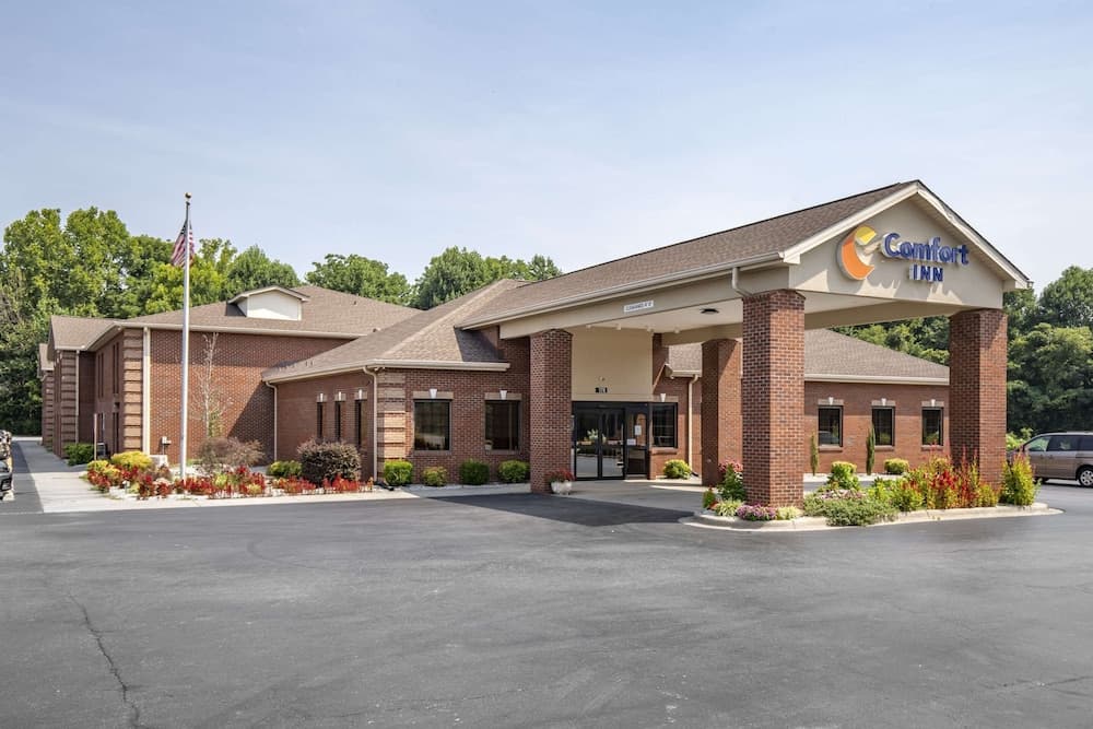 Comfort Inn Marion near Downtown & Blue Ridge PKWY — hotel in Marion, North Carolina