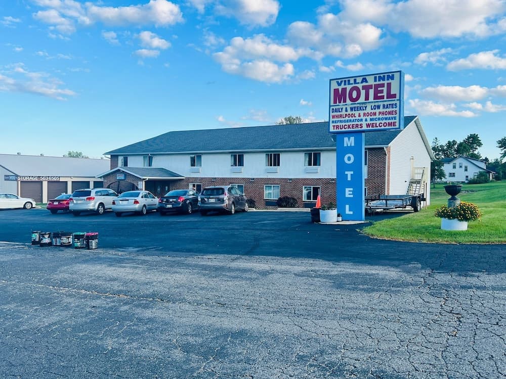 Villa Inn Motel Near Hwy 12 WI Capital O — hotel in Fort Atkinson, Wisconsin