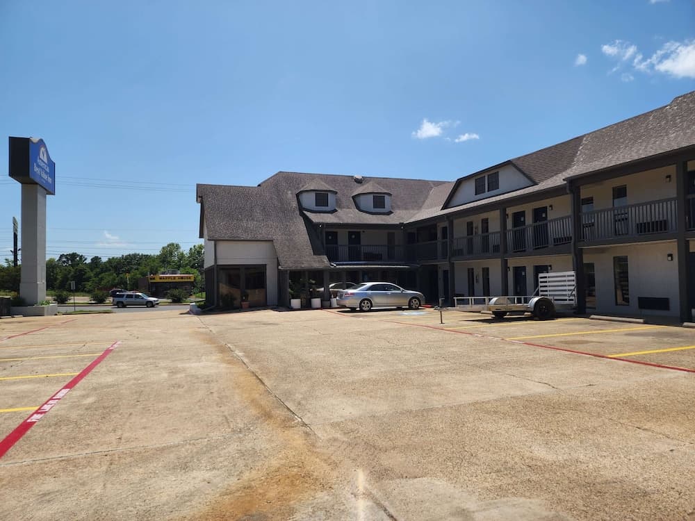 Americas Best Value Inn Longview — hotel in Longview, Texas