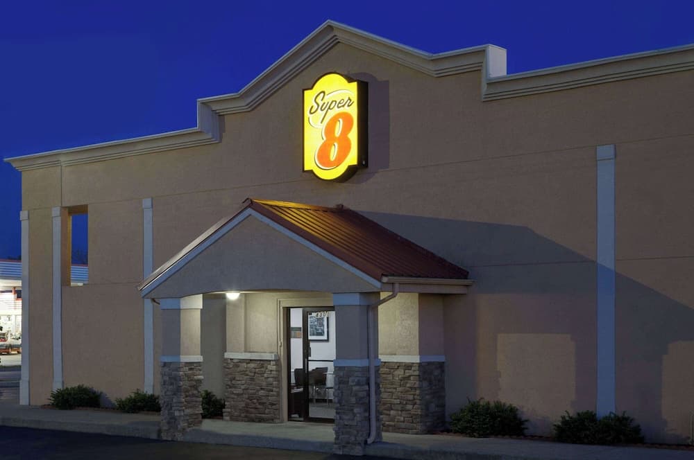 Super 8 by Wyndham Lafayette / Purdue Area exterior or lobby in Lafayette, IN — main listing photo