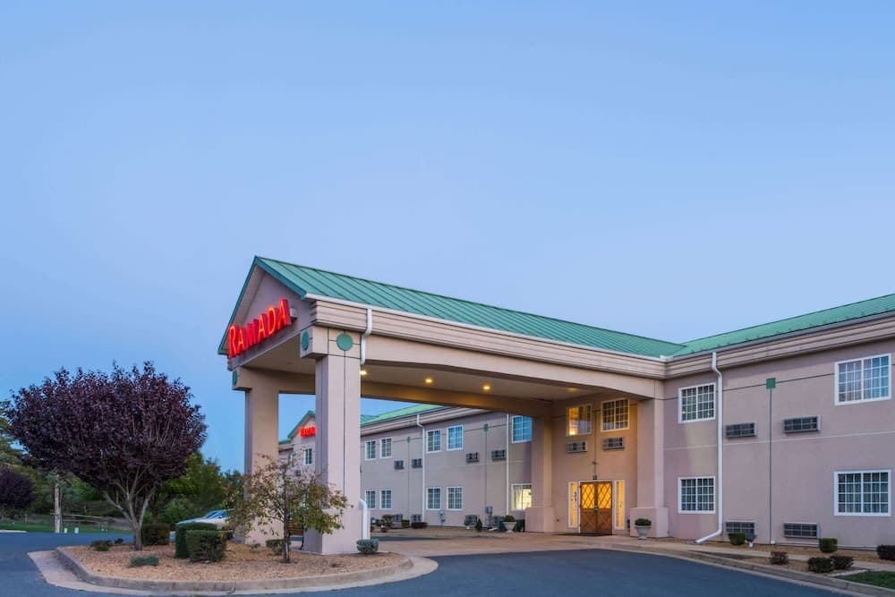 Ramada by Wyndham Strasburg/Shenandoah Valley — hotel in Front Royal, Virginia