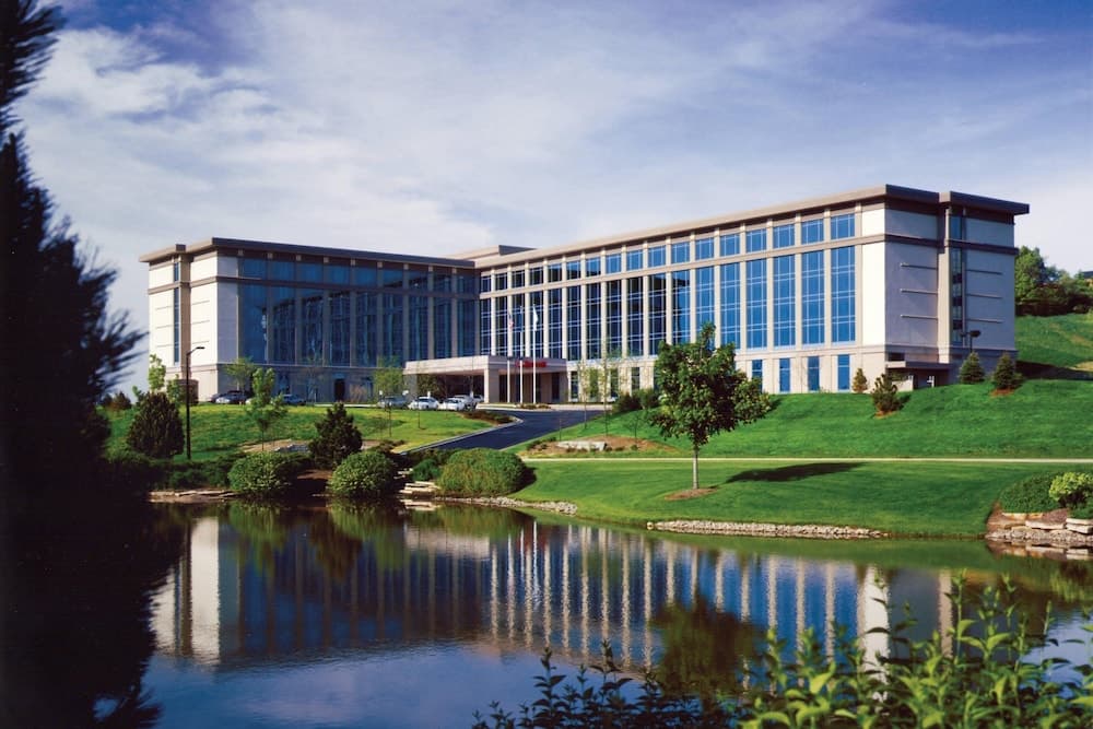 Marriott Milwaukee West featured exterior or lobby in Waukesha, WI — similar hotel