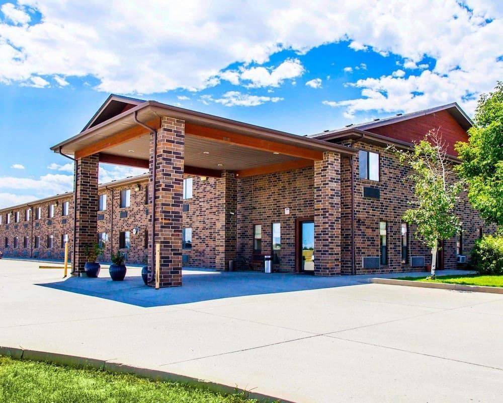 Econo Lodge Longmont East exterior or lobby in Longmont, CO — main listing photo