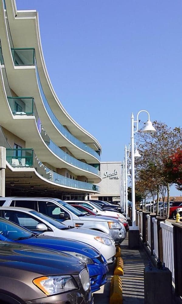 Atlantic Sands Hotel & Conference Center — hotel in Rehoboth Beach, Delaware