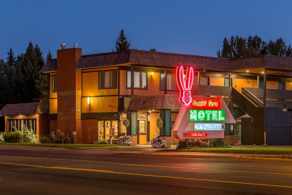 Rabbit Ears Motel — hotel in Steamboat Springs, Colorado