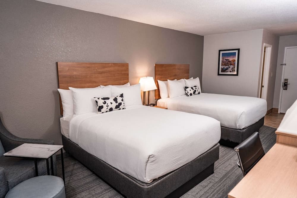 Best Western Plus Denver West/Golden interior in Golden, CO — gallery photo 2