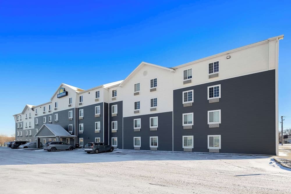 Birch Hill Suite Rochester – Med City — hotel in Rochester, Minnesota