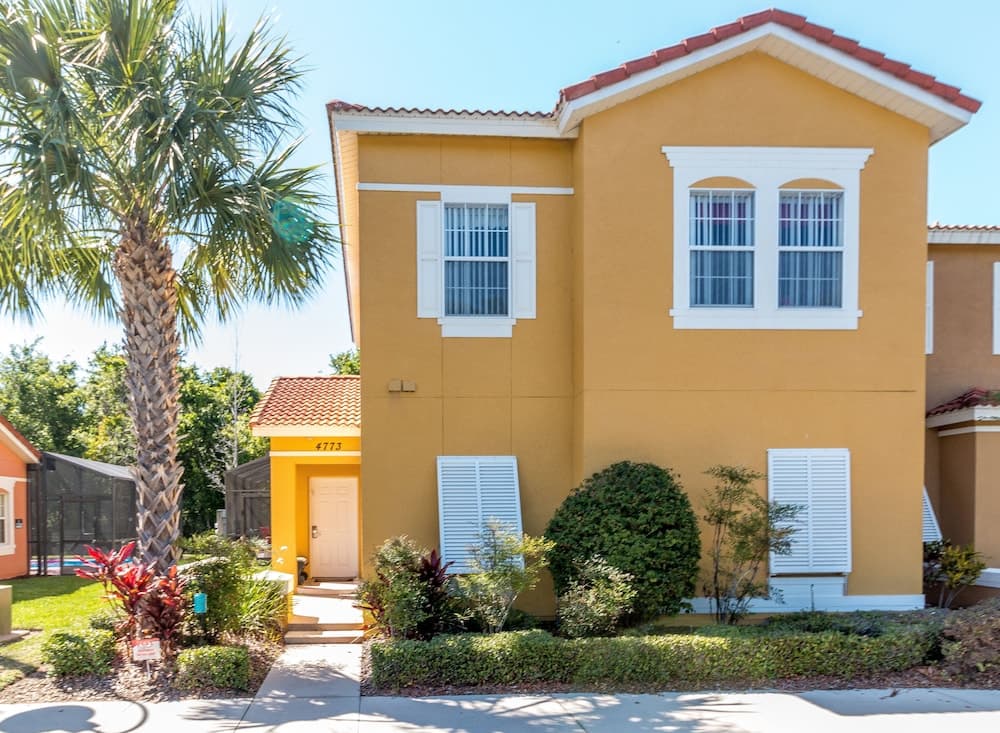 Bikini on the Beach by VillaDirect featured exterior or lobby in Kissimmee, FL — similar hotel