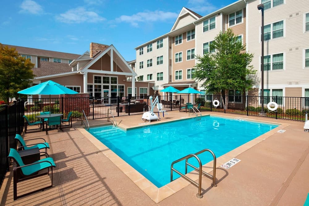 Residence Inn by Marriott New Orleans Covington/North Shore interior in Covington, LA — gallery photo 2
