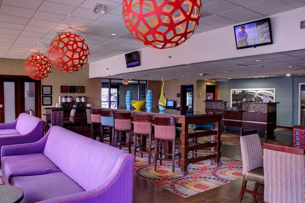 Hampton Inn Daytona Speedway property views in Daytona Beach, FL — gallery photo 3
