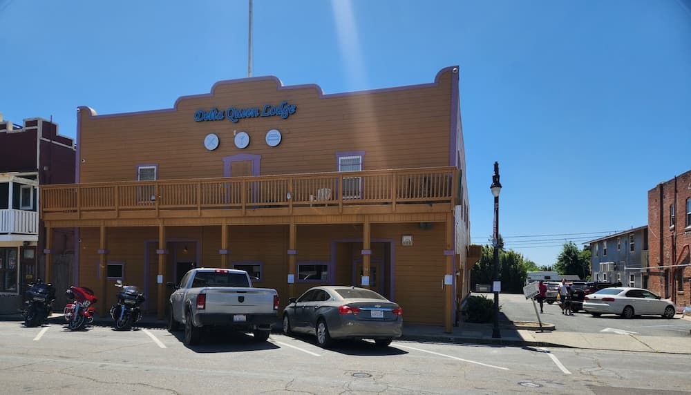 Delta Queen Lodge Bar Restaurant — hotel in Oakley, California