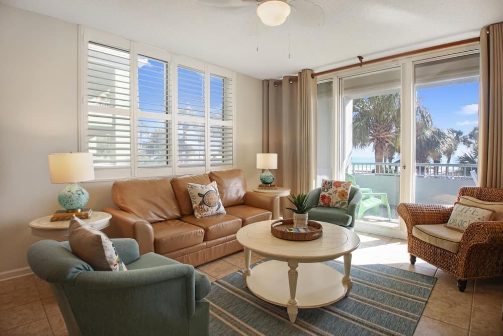 Beach Club Bristol 201 3 Bedroom Condo by RedAwning interior in Gulf Shores, AL — gallery photo 2