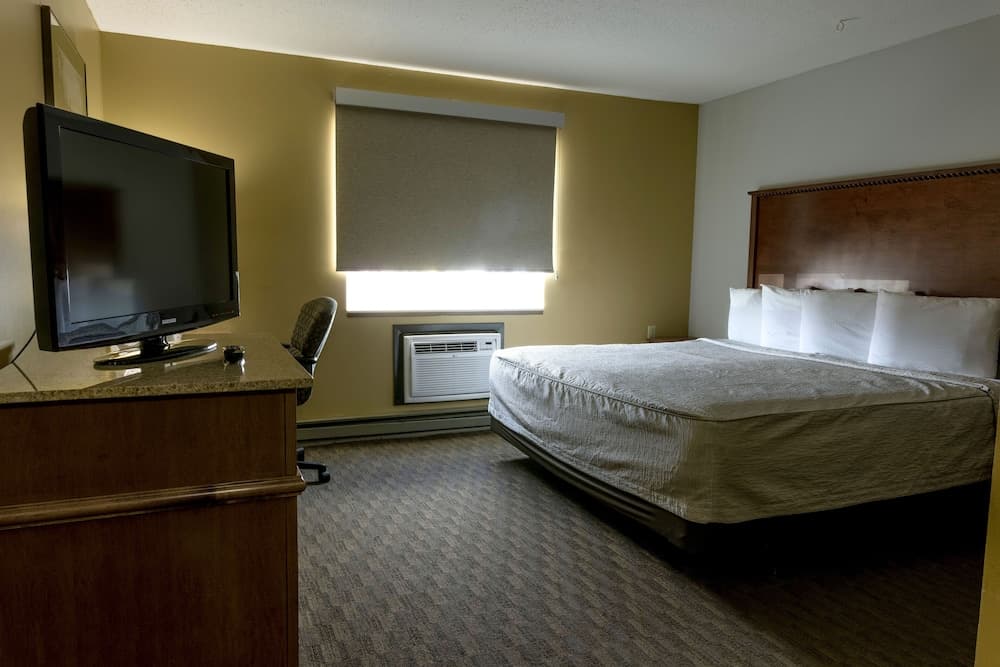 Governor's Inn a Travelodge by Wyndham interior in Pierre, SD — gallery photo 2