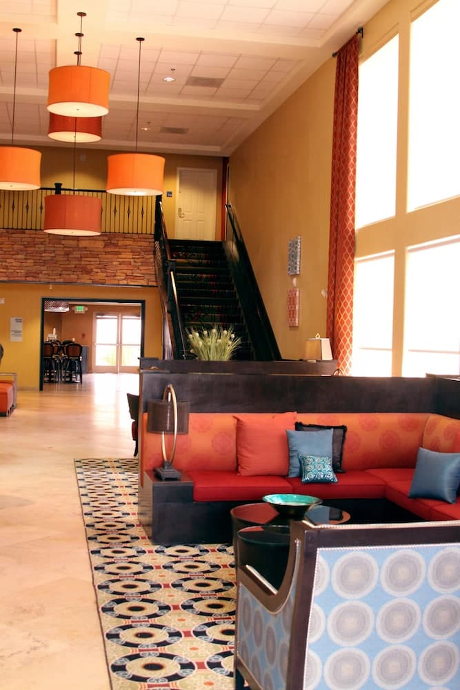 Hampton Inn & Suites by Hilton Mesquite interior in Mesquite, NV — gallery photo 2