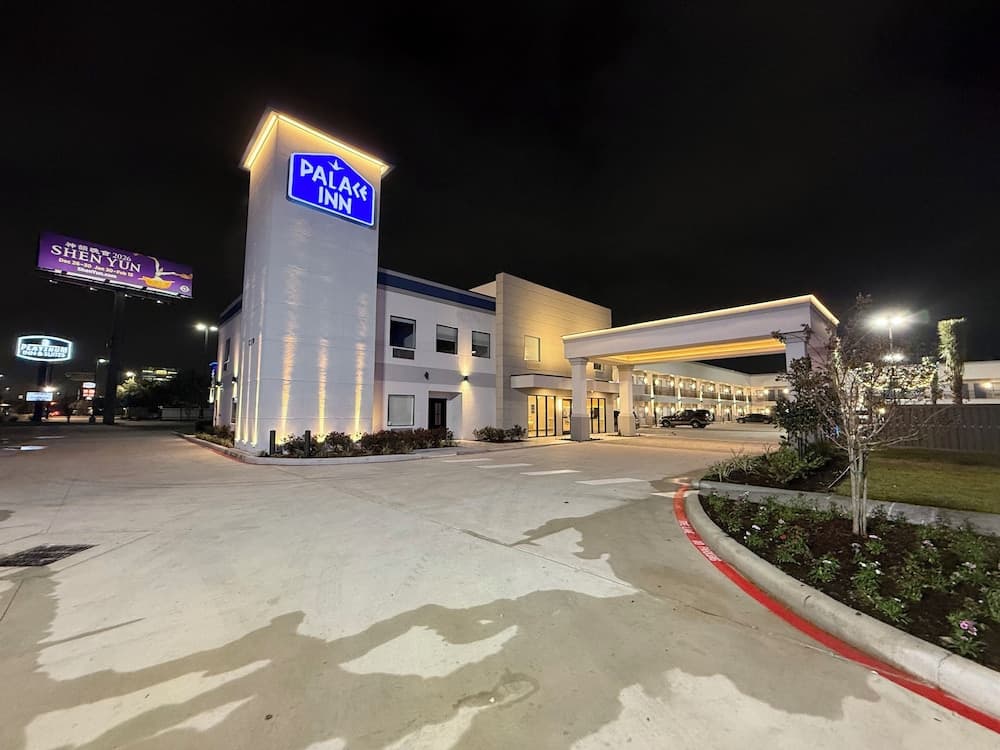 Palace Inn Blue 290 W 43rd & Bingle Rd featured exterior or lobby in Houston, TX — similar hotel