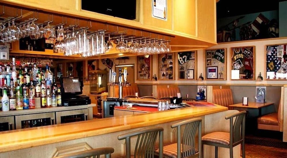 Chieftain Conference Center — hotel in Carrington, North Dakota