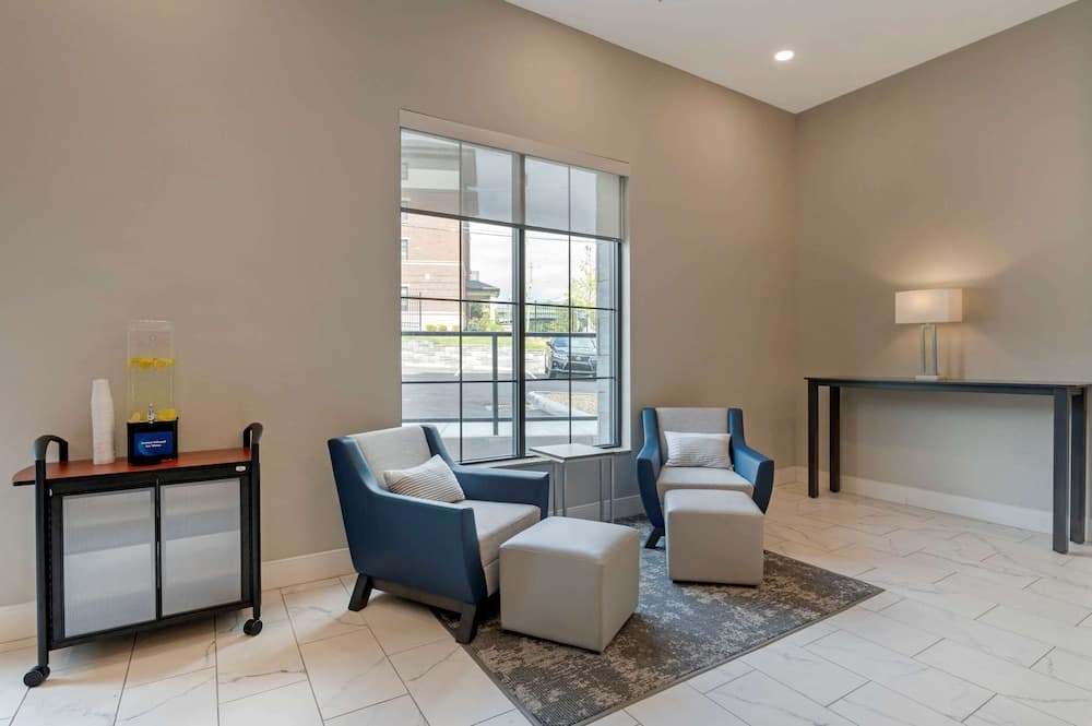 MainStay Suites Cincinnati University - Uptown property views in Cincinnati, OH — gallery photo 3