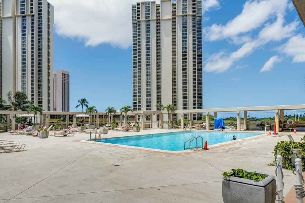 Ala Moana #1132 property views in Honolulu, HI — gallery photo 3