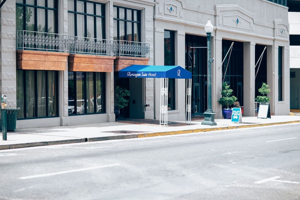 The Remington Suite Hotel and Spa — hotel in Shreveport, Louisiana