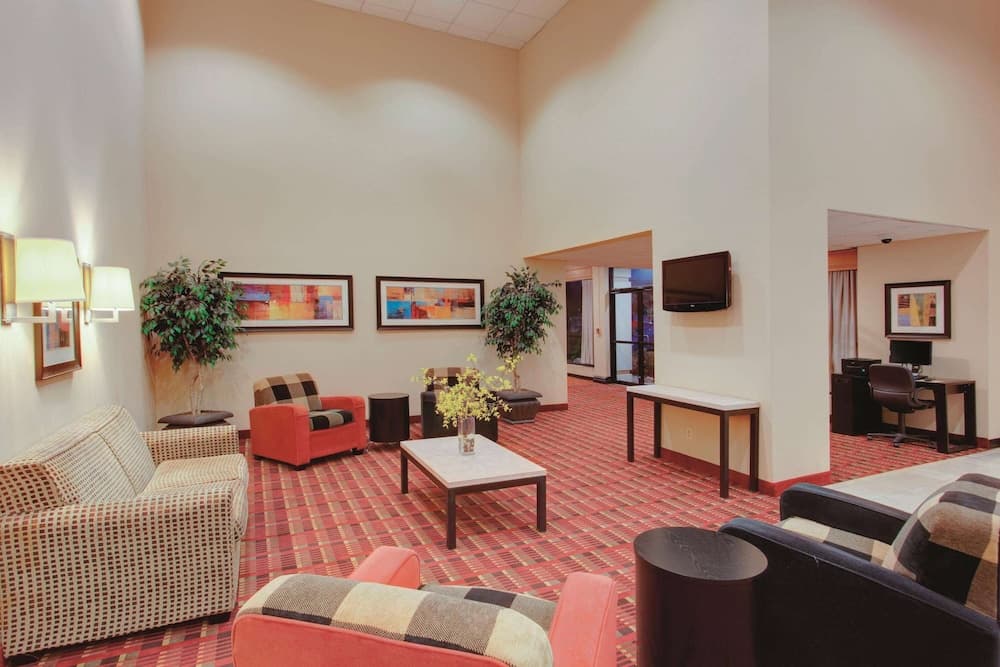 Ramada by Wyndham Fairfield NJ property views in Fairfield — gallery photo 3