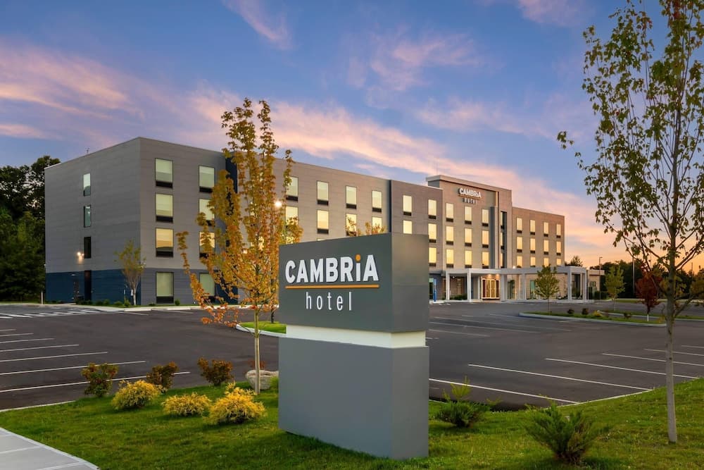 Cambria Hotel & Suites Plymouth — hotel in Plymouth, Minnesota