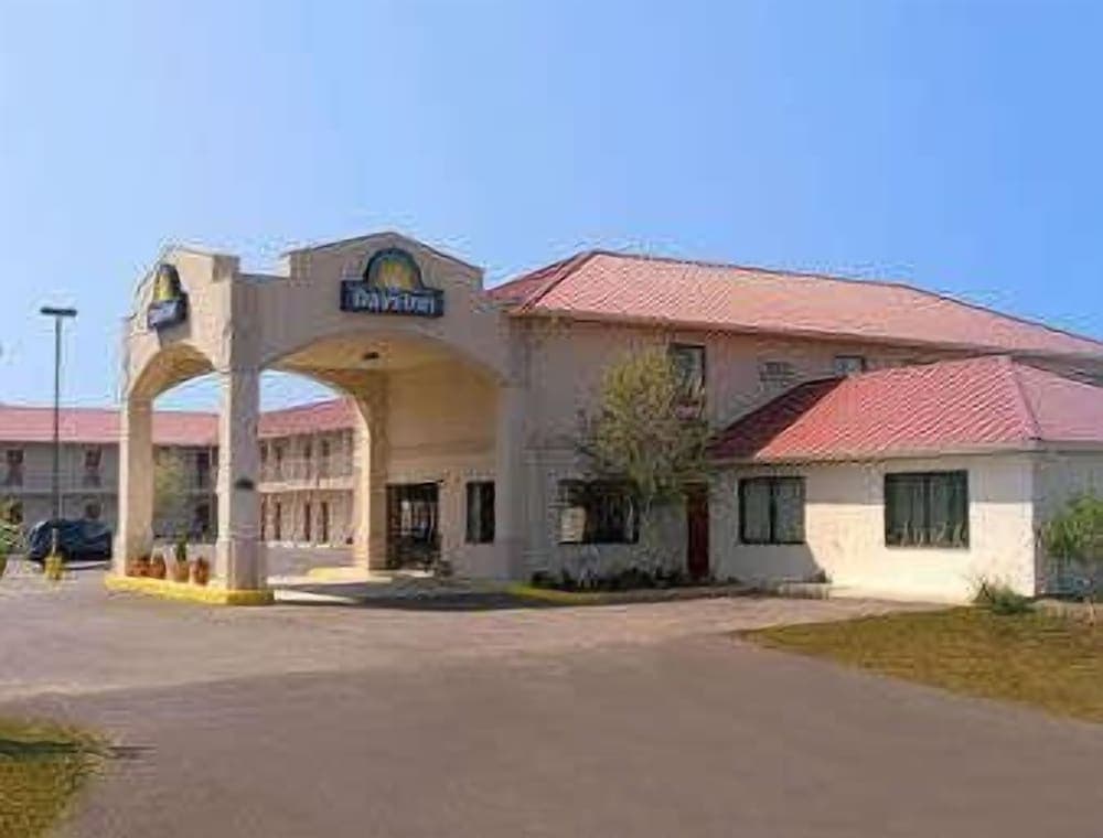 Days Inn by Wyndham Centre — hotel in Centre, Alabama