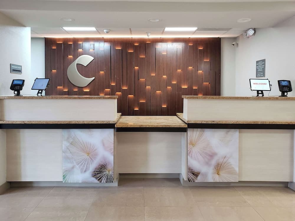 Comfort Inn & Suites Saint Louis Lafayette Square — hotel in St. Louis, Missouri